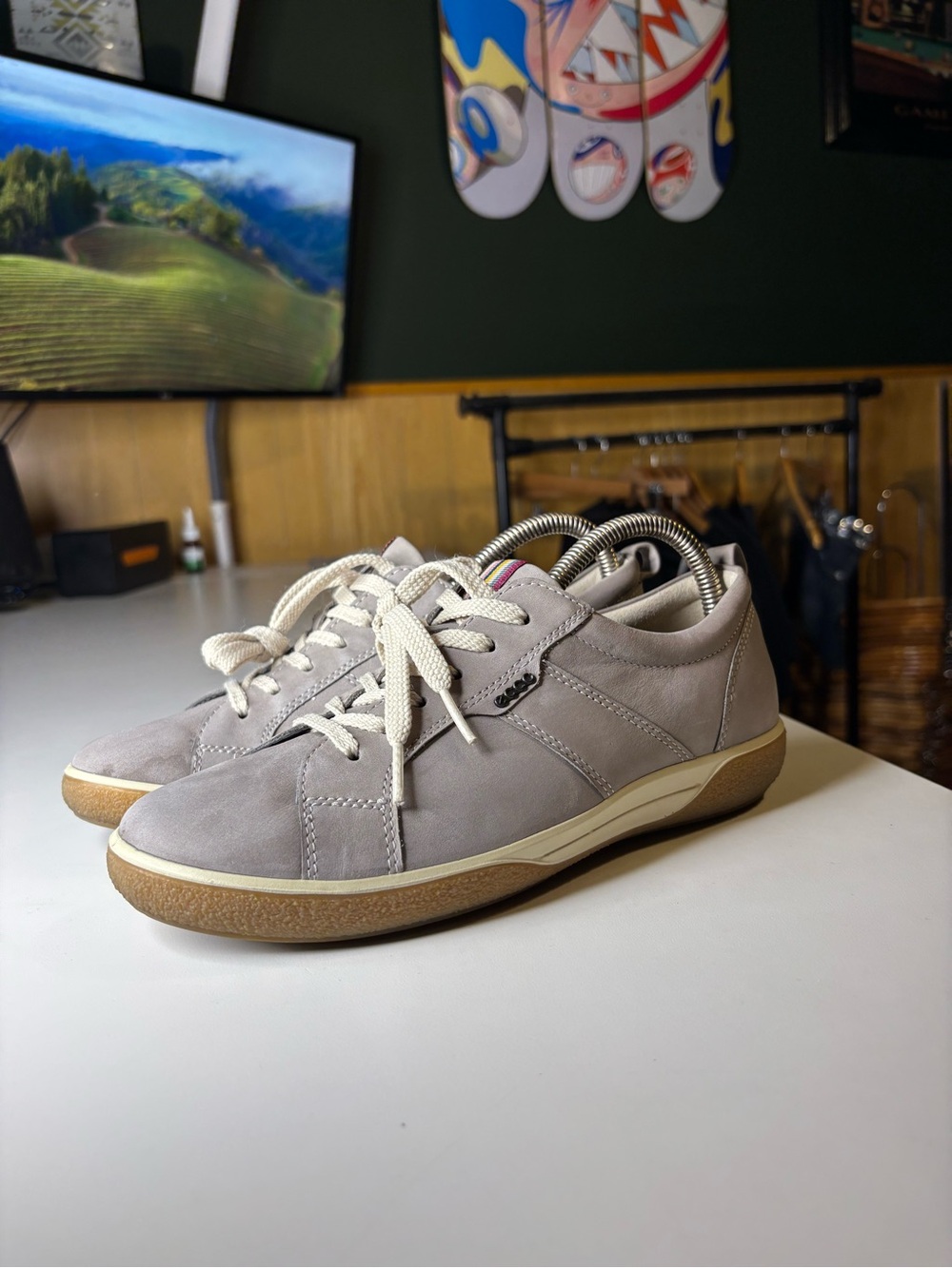 women's ECCO Soft 7 / Chase Tie low-top sneakers in gray leather